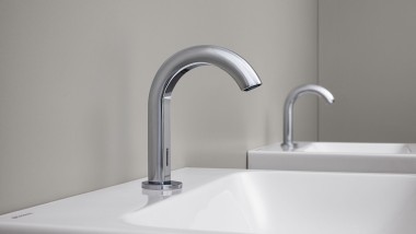 Geberit Piave staande kraan voor wastafel in afgerond design in chroomstaal Geberit Piave staande kraan voor wastafel in afgerond design in chroomstaal