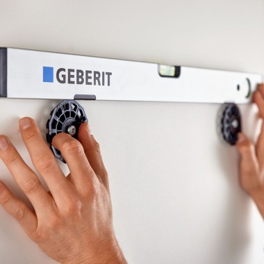 FlexInstall bevestiging voor Geberit Option spiegels (© Geberit)