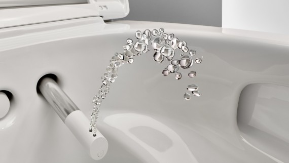 Geberit AquaClean douchewc met WhirlSpray douchestraal