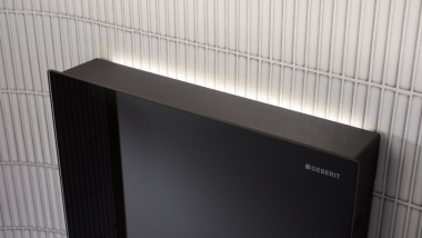 Geberit Monolith Plus met ComfortLight glazen voorzijde zwart (© Geberit)