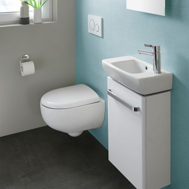 De badkamerserie Geberit Renova Compact biedt compacte fonteinen met bijpassende onderkasten, ideaal voor kleine badkamers