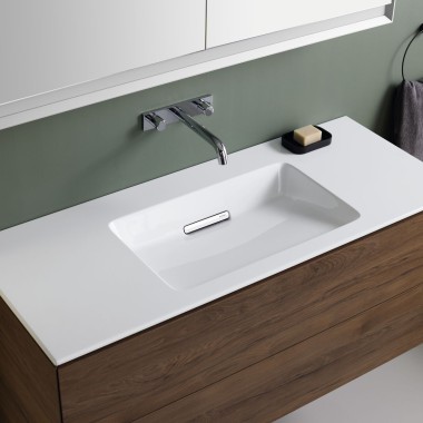 Geberit ONE wastafel met de Geberit CleanDrain-afvoer, inclusief geïntegreerde kamvormige haarzeef en KeraTect® glazuur. Geberit ONE wastafel met de Geberit CleanDrain-afvoer, inclusief geïntegreerde kamvormige haarzeef en KeraTect® glazuur.