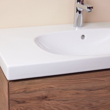 Met Geberit Mix & Match stelt u uw ideale wastafelcombinatie zelf samen. Kies eenvoudig wastafels en onderkasten uit drie verschillende Geberit badkamerseries ONE, Acanto en iCon en combineer ze helemaal naar uw smaak.
