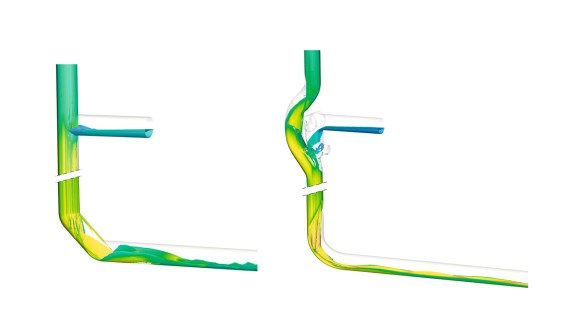 Bij het gebruik van twee 45°-bochten in d160 (zoals links op de afbeelding) ontstaan turbulenties in de leidingen, wat leidt tot een verhoogde geluidsproductie. Daarentegen zorgt de Geberit Silent-db20 BottomTurn-bocht (zoals rechts op de afbeelding) ervoor dat de ringvormige stroming uit de standleiding rustig en gecontroleerd overgaat in een gelaagde stroming. Uit stromingsanalyses blijkt dat deze aanpak zorgt voor een gelijkmatig verloop van de stroming en daarmee een drastische vermindering van storend geluid — aangetoond in praktijktests, zelfs in aangrenzende ruimte