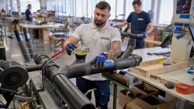 Prefabricage van een geluidsgeïsoleerd afvoersysteem met Geberit Silent-db20