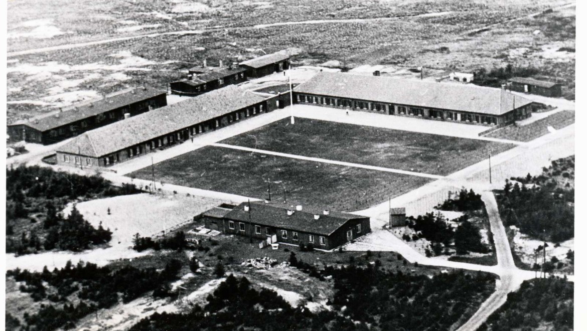 Het grootste vluchtelingenkamp van Denemarken werd in 1945 opgericht in Oksbøl (© Blåvandshuk Local History Archive)