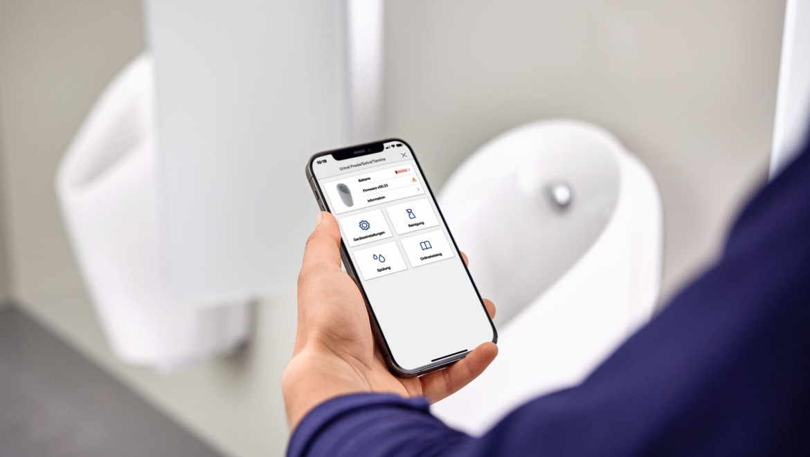 Geberit urinoirs kunnen eenvoudig worden bediend via de Geberit Control App