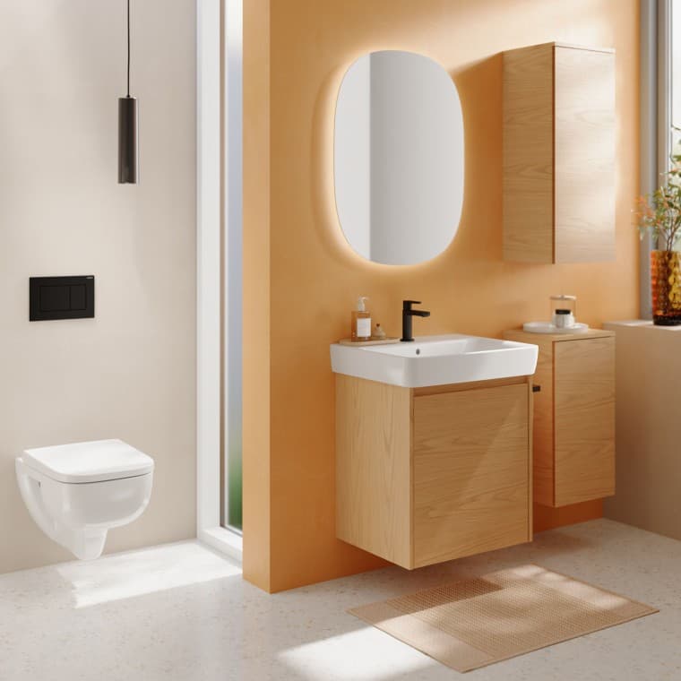 Geberit Option lichtspiegel met Geberit Renova Plan wastafel en onderkast Geberit Option lichtspiegel met Geberit Renova Plan wastafel en onderkast