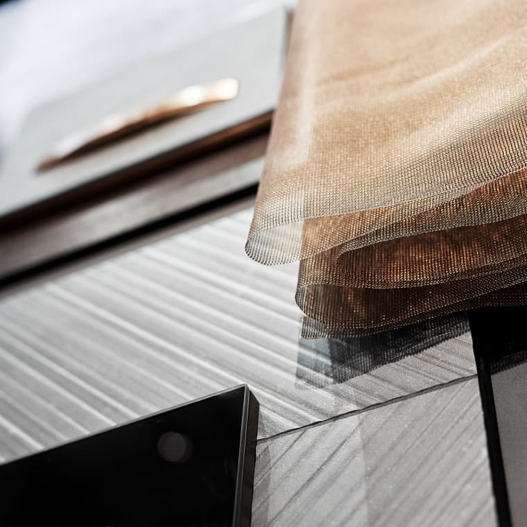 De Geberit Sigma50 bedieningsplaat met rood gouden toetsen De Geberit Sigma50 bedieningsplaat met rood gouden toetsen