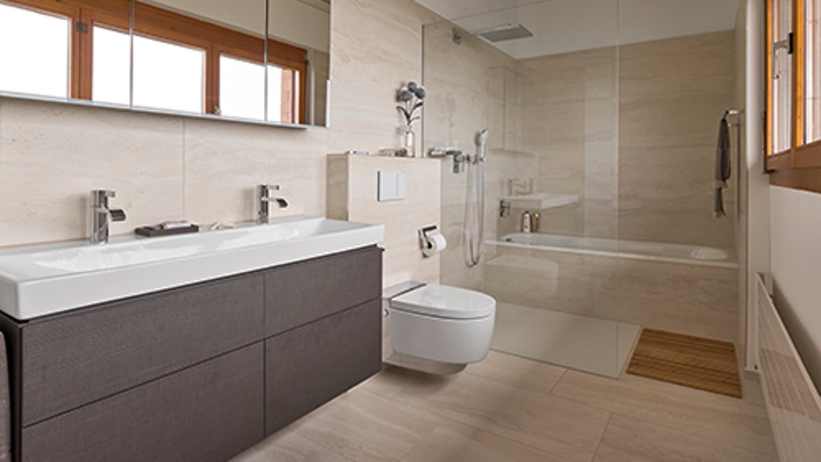 Badkamer met Geberit AquaClean douchewc na renovatie Badkamer met Geberit AquaClean douchewc na renovatie