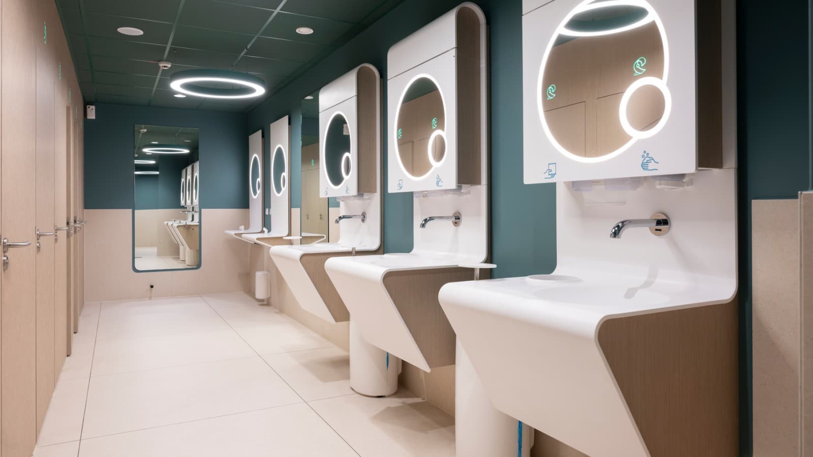 2theloo sanitaire ruimte in Evendorf, Duitsland 2theloo sanitaire ruimte in Evendorf, Duitsland