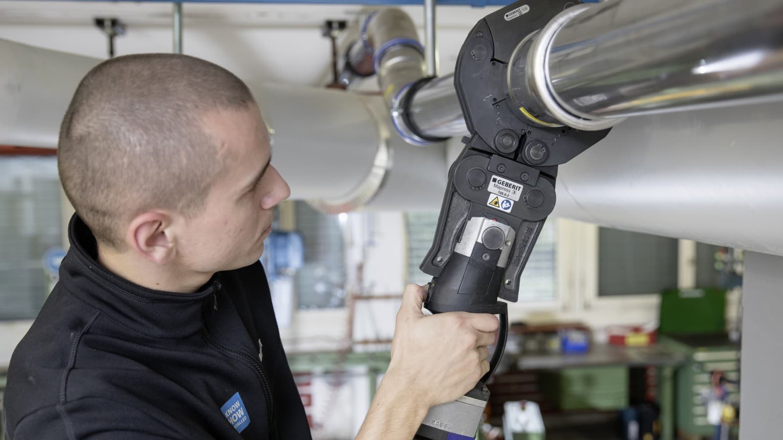 Perfect op elkaar afgestemd: fitting en persbek Perfect op elkaar afgestemd: fitting en persbek