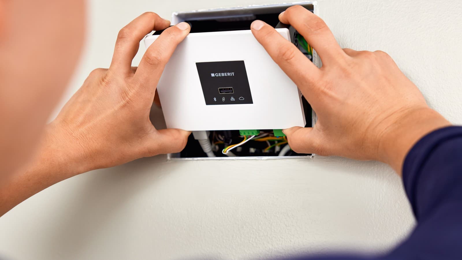 Installatie van de Geberit Gateway Installatie van de Geberit Gateway