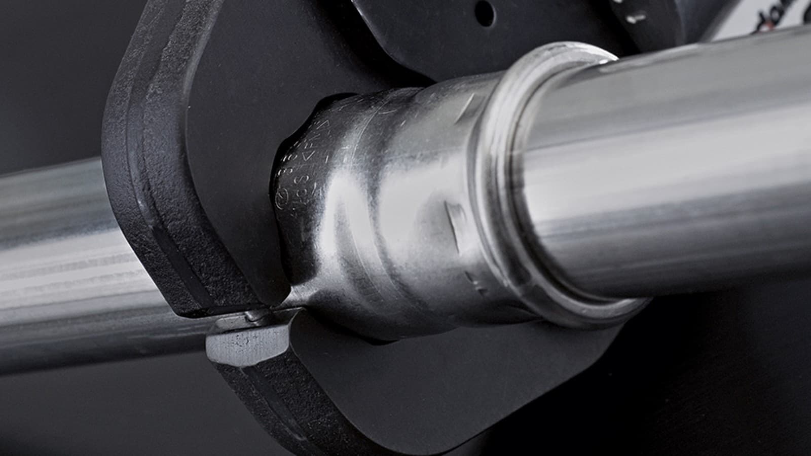 Persbekken met Mapress buis Persbekken met Mapress buis